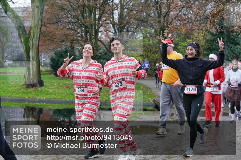 07.12.2025 - St. Pauli X-Mass-Run No. 15 Michael Burmester http://msf.ph/oto/9413045 07.12.2025 11:45:11 Laufen 334, 15, 325, 44, 4753, 5, 4176, 3374, 3376 meine-sportfotos.de