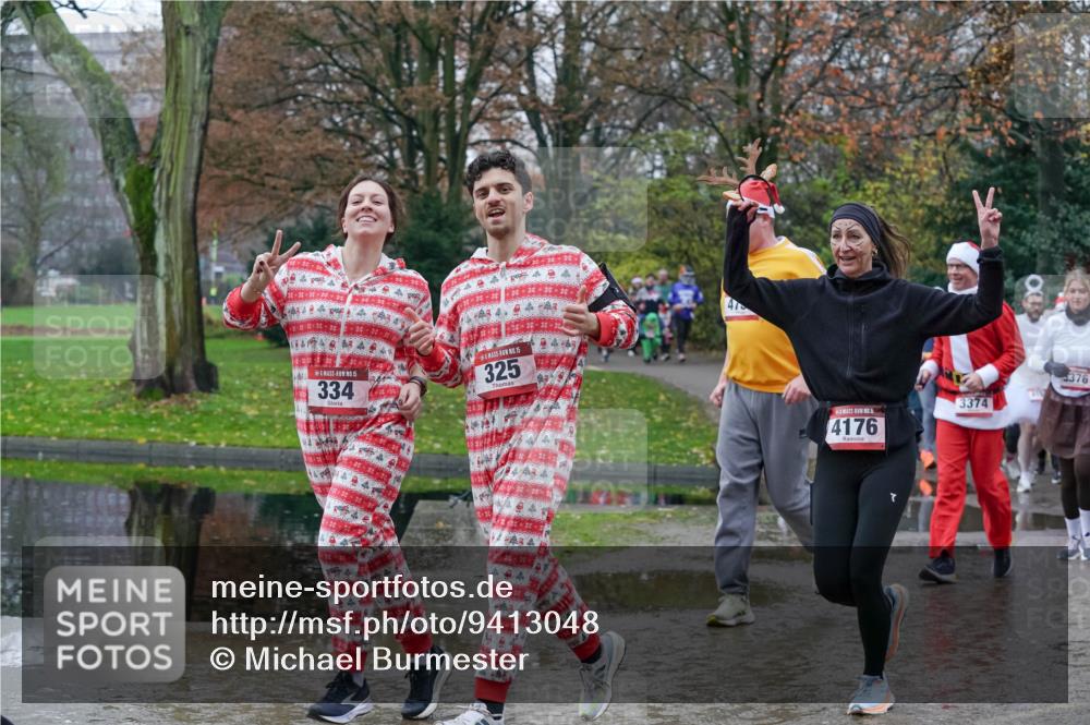 07.12.2025 - St. Pauli X-Mass-Run No. 15 Michael Burmester http://msf.ph/oto/9413048 07.12.2025 11:45:11 Laufen 15, 334, 15, 325, 41, 5, 4176, 3374, 376 meine-sportfotos.de