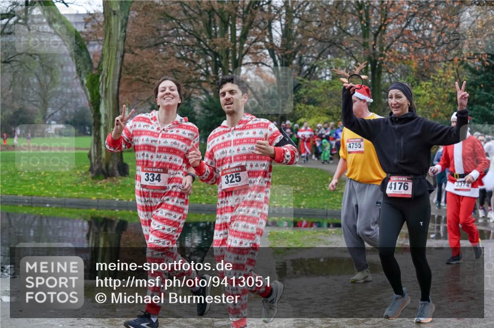 07.12.2025 - St. Pauli X-Mass-Run No. 15 Michael Burmester http://msf.ph/oto/9413051 07.12.2025 11:45:11 Laufen 15, 334, 15, 325, 4755, 15, 4176, 3374 meine-sportfotos.de