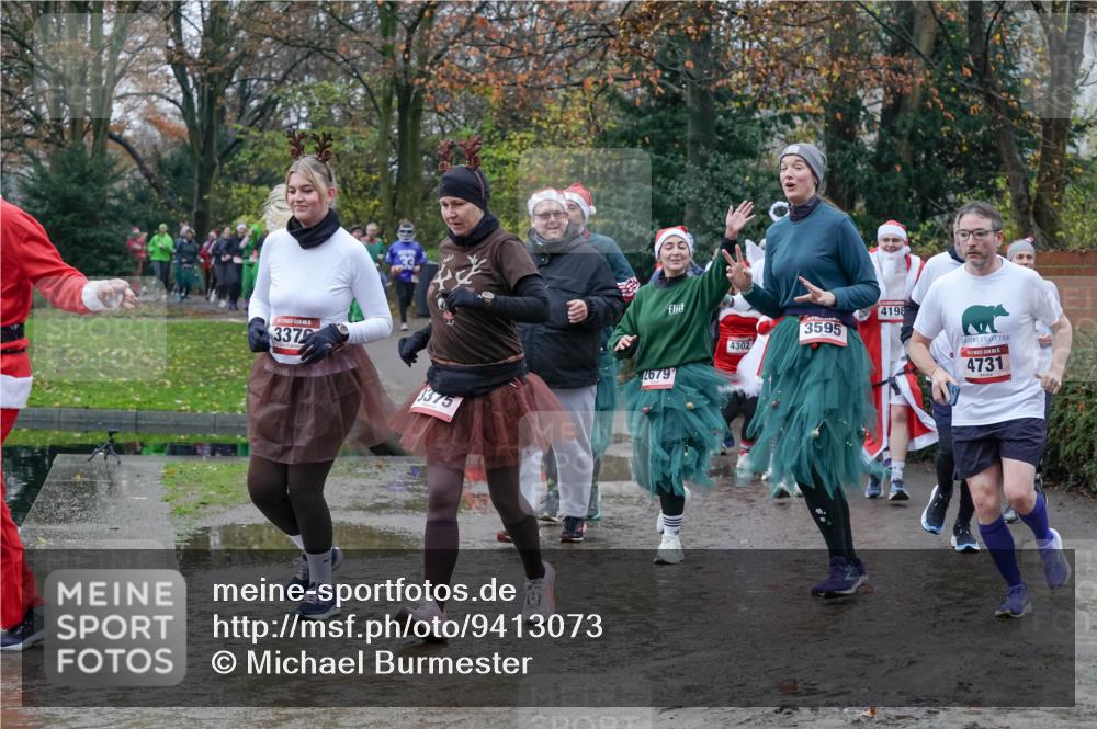 07.12.2025 - St. Pauli X-Mass-Run No. 15 Michael Burmester http://msf.ph/oto/9413073 07.12.2025 11:45:13 Laufen 337, 4198, 3595, 4302, 2679, 375, 4731 meine-sportfotos.de