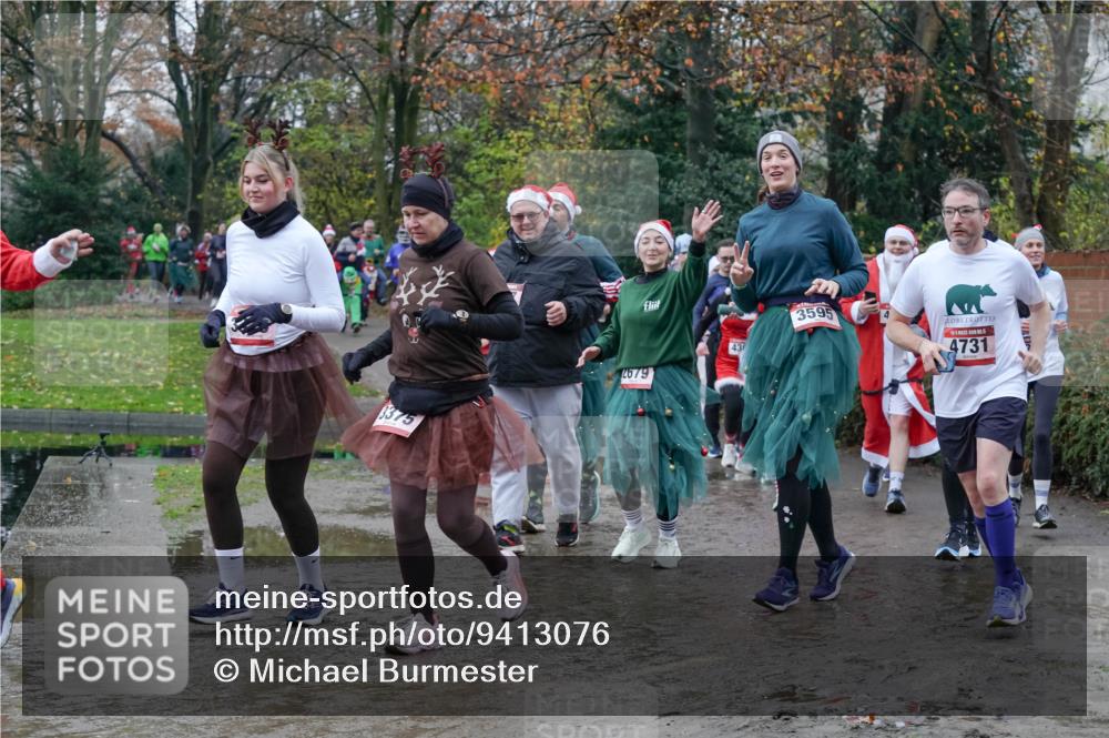 07.12.2025 - St. Pauli X-Mass-Run No. 15 Michael Burmester http://msf.ph/oto/9413076 07.12.2025 11:45:13 Laufen 375, 2679, 43, 3595, 4731 meine-sportfotos.de