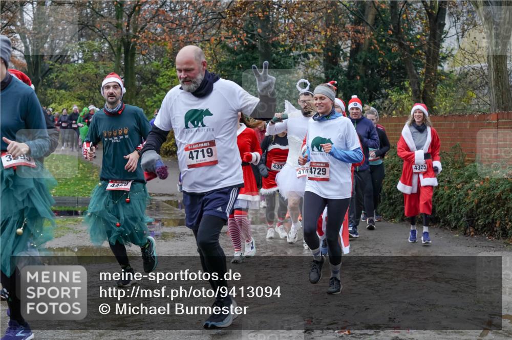 07.12.2025 - St. Pauli X-Mass-Run No. 15 Michael Burmester http://msf.ph/oto/9413094 07.12.2025 11:45:15 Laufen 3, 95, 15, 4719, 4429, 430, 4154729, 4305 meine-sportfotos.de