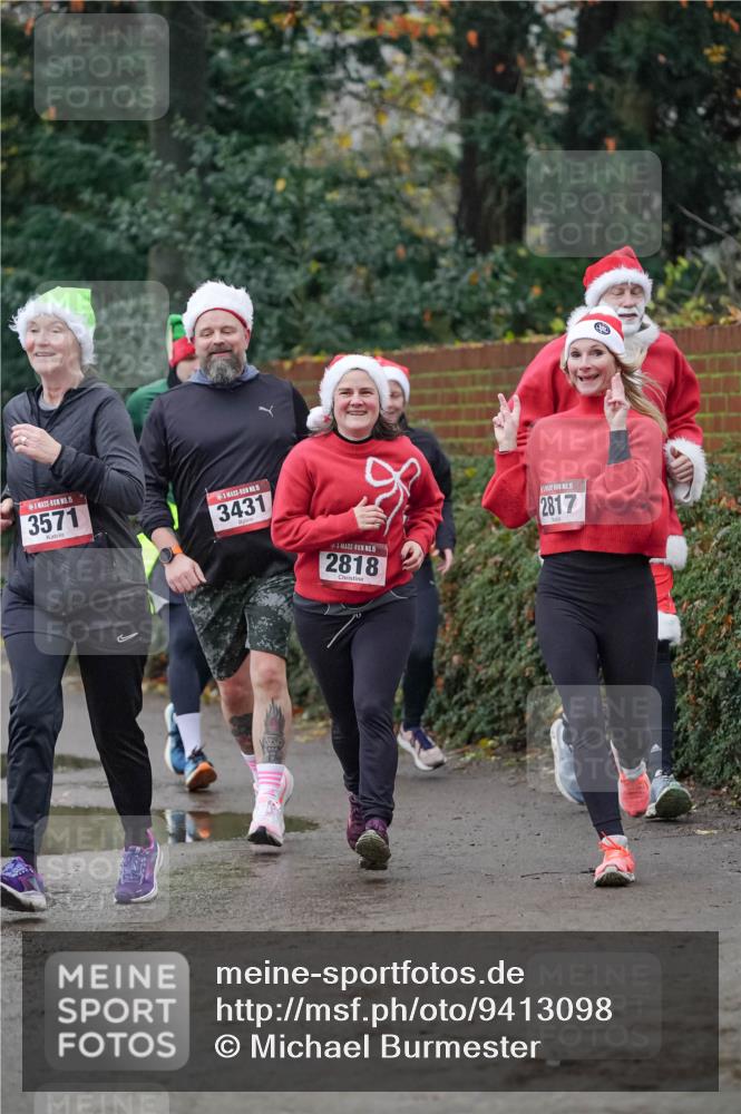 07.12.2025 - St. Pauli X-Mass-Run No. 15 Michael Burmester http://msf.ph/oto/9413098 07.12.2025 10:03:02 Laufen 15, 3571, 5, 3431, 15, 2818, 15, 2817, 2 meine-sportfotos.de