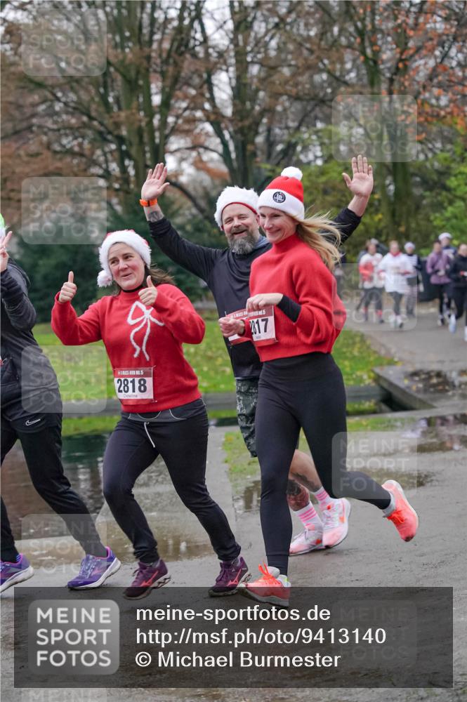 07.12.2025 - St. Pauli X-Mass-Run No. 15 Michael Burmester http://msf.ph/oto/9413140 07.12.2025 10:03:05 Laufen 15, 2818, 5, 2817 meine-sportfotos.de