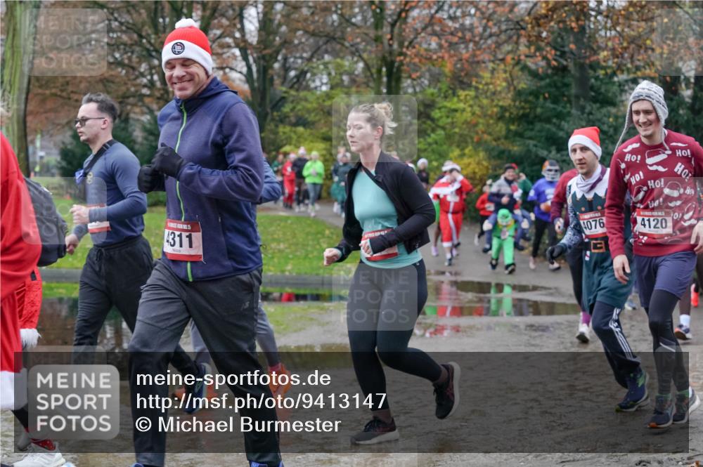 07.12.2025 - St. Pauli X-Mass-Run No. 15 Michael Burmester http://msf.ph/oto/9413147 07.12.2025 11:45:19 Laufen 4311, 4076, 4120 meine-sportfotos.de