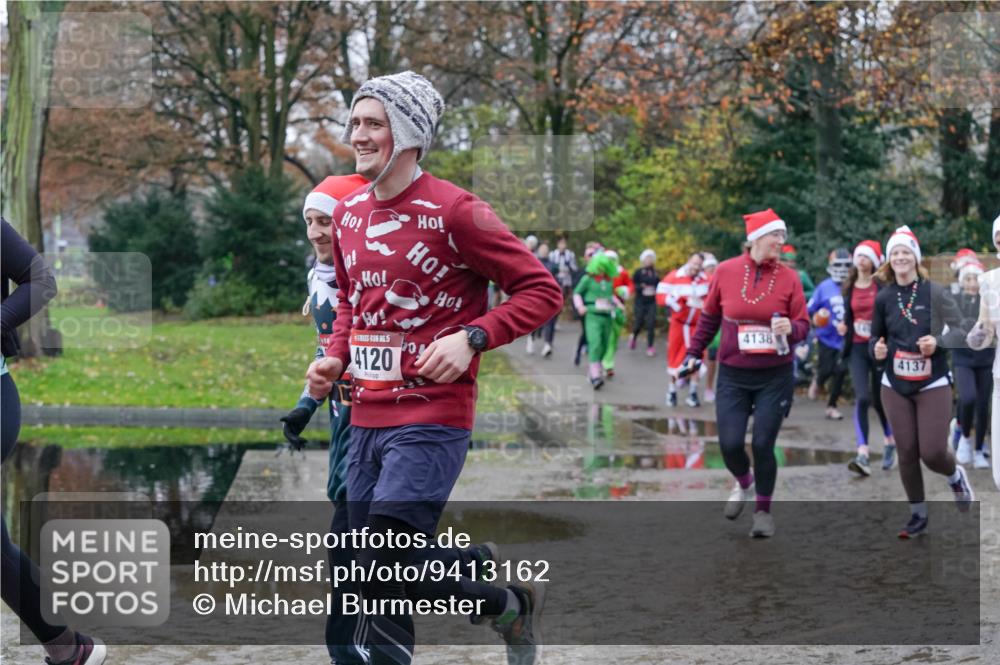 07.12.2025 - St. Pauli X-Mass-Run No. 15 Michael Burmester http://msf.ph/oto/9413162 07.12.2025 11:45:20 Laufen 4120, 0, 4138, 4137 meine-sportfotos.de