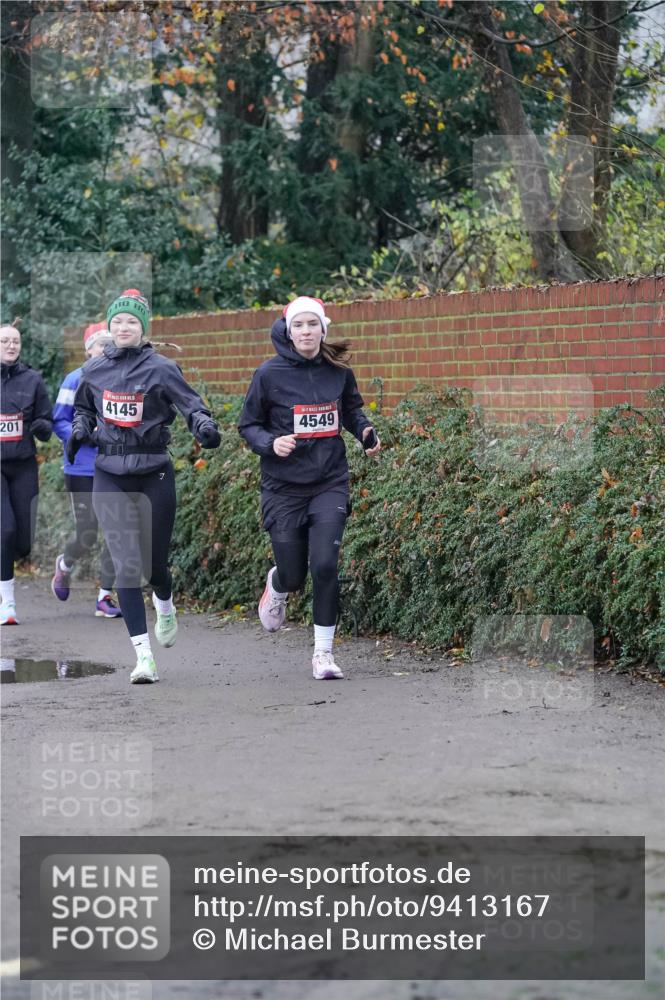 07.12.2025 - St. Pauli X-Mass-Run No. 15 Michael Burmester http://msf.ph/oto/9413167 07.12.2025 10:03:09 Laufen 4145, 201, 4549 meine-sportfotos.de