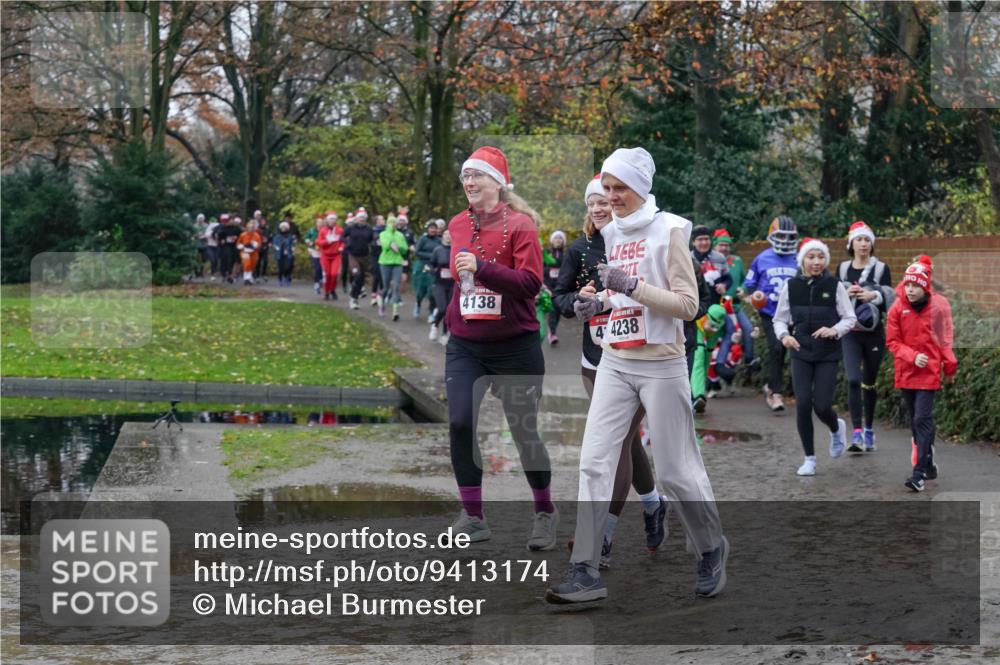 07.12.2025 - St. Pauli X-Mass-Run No. 15 Michael Burmester http://msf.ph/oto/9413174 07.12.2025 11:45:21 Laufen 4138, 44238 meine-sportfotos.de