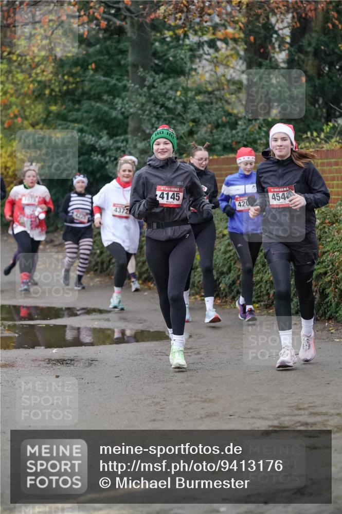 07.12.2025 - St. Pauli X-Mass-Run No. 15 Michael Burmester http://msf.ph/oto/9413176 07.12.2025 10:03:10 Laufen 4372, 4145, 420, 5, 4546 meine-sportfotos.de