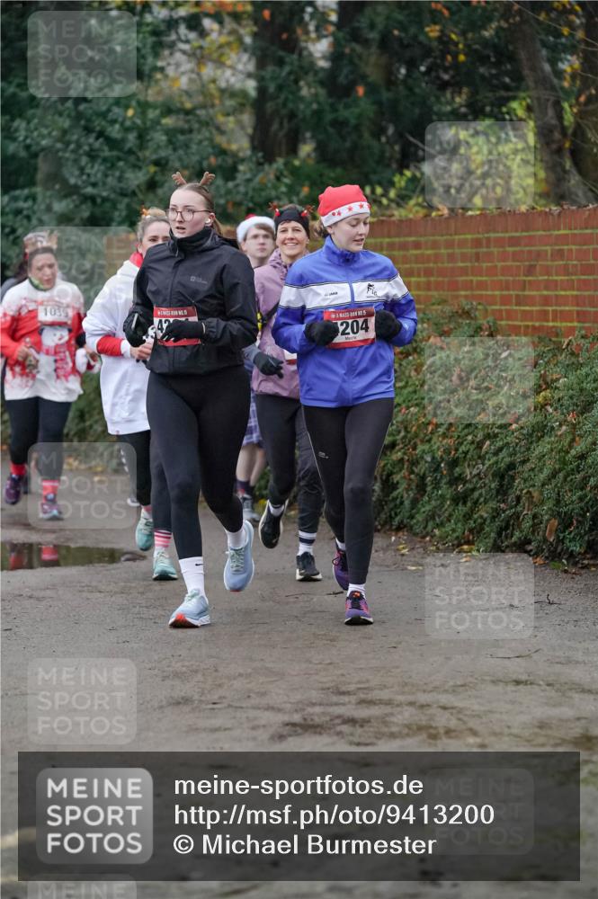 07.12.2025 - St. Pauli X-Mass-Run No. 15 Michael Burmester http://msf.ph/oto/9413200 07.12.2025 10:03:12 Laufen 1039, 15, 15, 204 meine-sportfotos.de