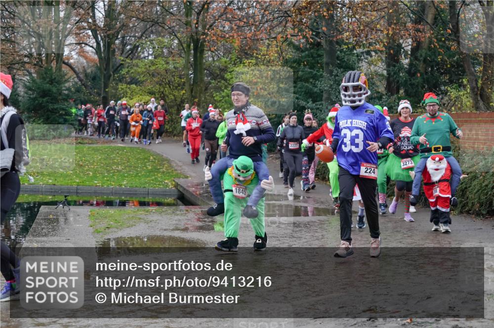 07.12.2025 - St. Pauli X-Mass-Run No. 15 Michael Burmester http://msf.ph/oto/9413216 07.12.2025 11:45:25 Laufen 1845, 2227, 33, 224, 3273 meine-sportfotos.de