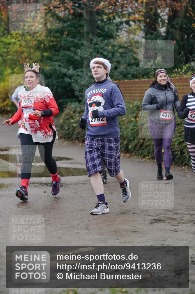 07.12.2025 - St. Pauli X-Mass-Run No. 15 Michael Burmester http://msf.ph/oto/9413236 07.12.2025 10:03:15 Laufen 1039, 2792, 4377, 42 meine-sportfotos.de