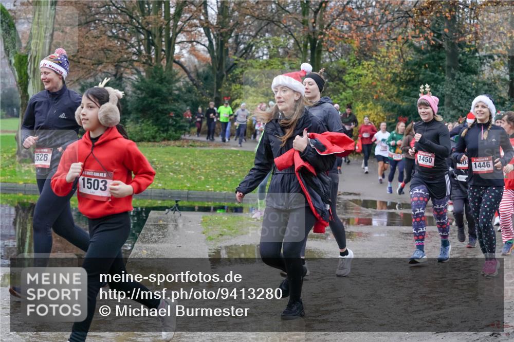 07.12.2025 - St. Pauli X-Mass-Run No. 15 Michael Burmester http://msf.ph/oto/9413280 07.12.2025 11:45:30 Laufen 3526, 5, 1503, 1450, 1446 meine-sportfotos.de