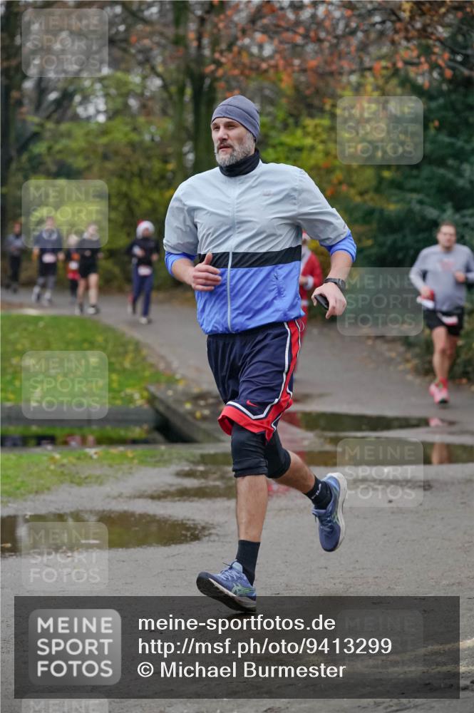 07.12.2025 - St. Pauli X-Mass-Run No. 15 Michael Burmester http://msf.ph/oto/9413299 07.12.2025 10:03:20 Laufen  meine-sportfotos.de
