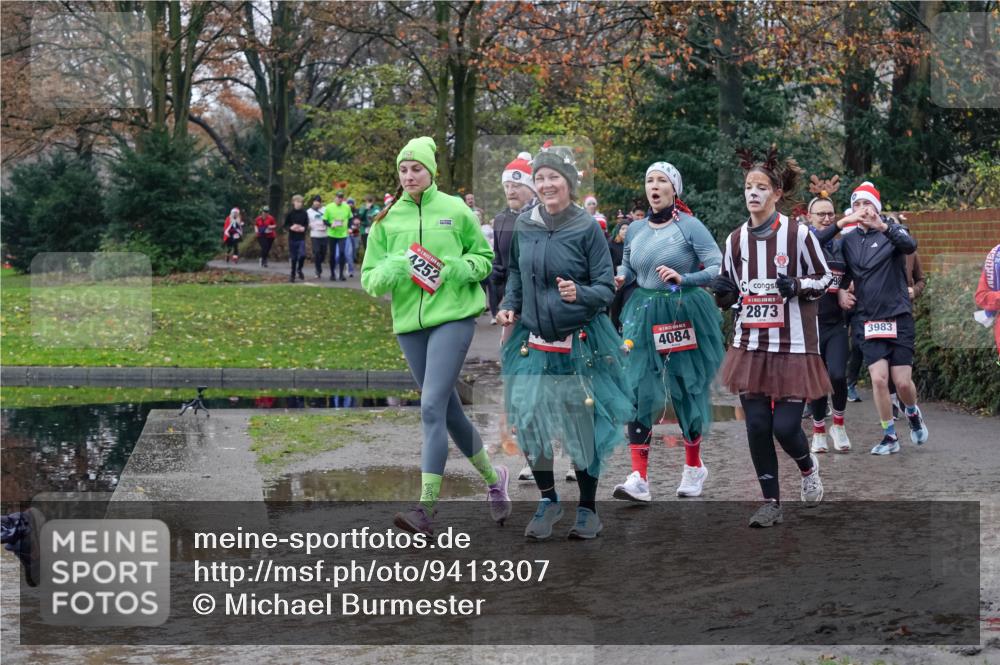 07.12.2025 - St. Pauli X-Mass-Run No. 15 Michael Burmester http://msf.ph/oto/9413307 07.12.2025 11:45:32 Laufen 4252, 4084, 2873, 3983 meine-sportfotos.de