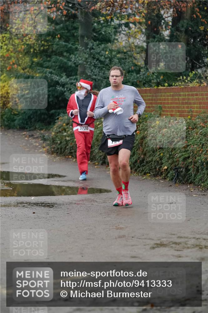 07.12.2025 - St. Pauli X-Mass-Run No. 15 Michael Burmester http://msf.ph/oto/9413333 07.12.2025 10:03:23 Laufen 3720 meine-sportfotos.de