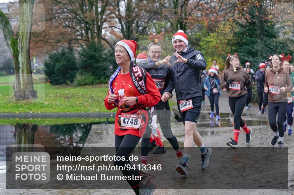 07.12.2025 - St. Pauli X-Mass-Run No. 15 Michael Burmester http://msf.ph/oto/9413346 07.12.2025 11:45:35 Laufen 16, 08, 2025, 15, 4748, 185, 3983, 3251, 3262, 33 meine-sportfotos.de