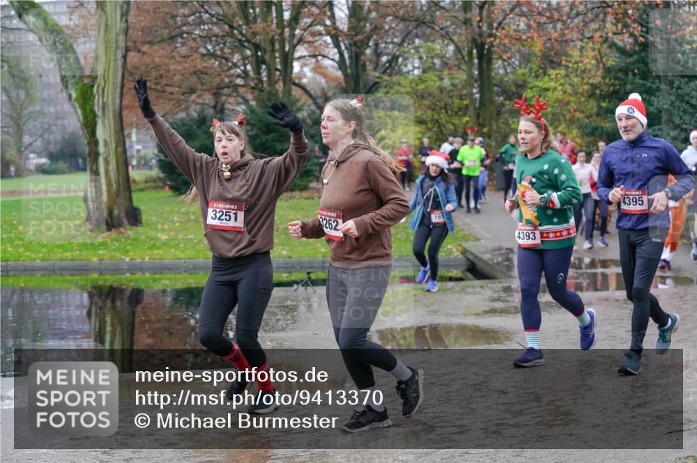 07.12.2025 - St. Pauli X-Mass-Run No. 15 Michael Burmester http://msf.ph/oto/9413370 07.12.2025 11:45:37 Laufen 163, 3251, 3262, 4393, 4395 meine-sportfotos.de