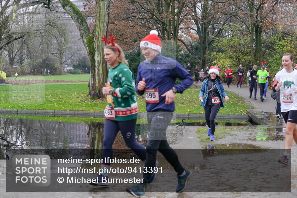 07.12.2025 - St. Pauli X-Mass-Run No. 15 Michael Burmester http://msf.ph/oto/9413391 07.12.2025 11:45:38 Laufen 093, 395, 1652, 3712, 4724 meine-sportfotos.de