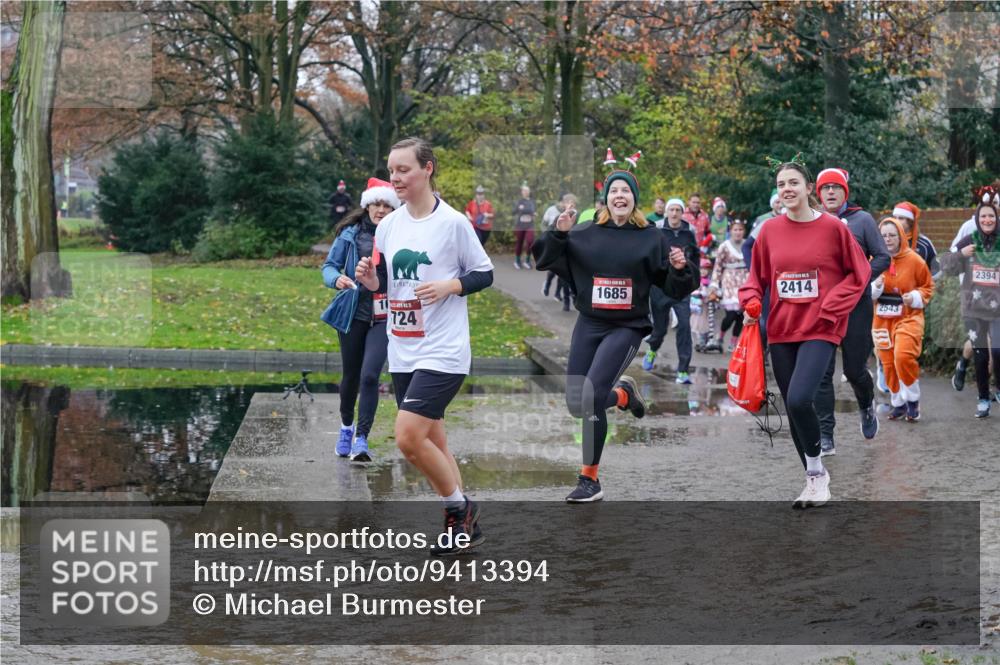 07.12.2025 - St. Pauli X-Mass-Run No. 15 Michael Burmester http://msf.ph/oto/9413394 07.12.2025 11:45:39 Laufen 724, 2414, 1685, 2543, 2394 meine-sportfotos.de