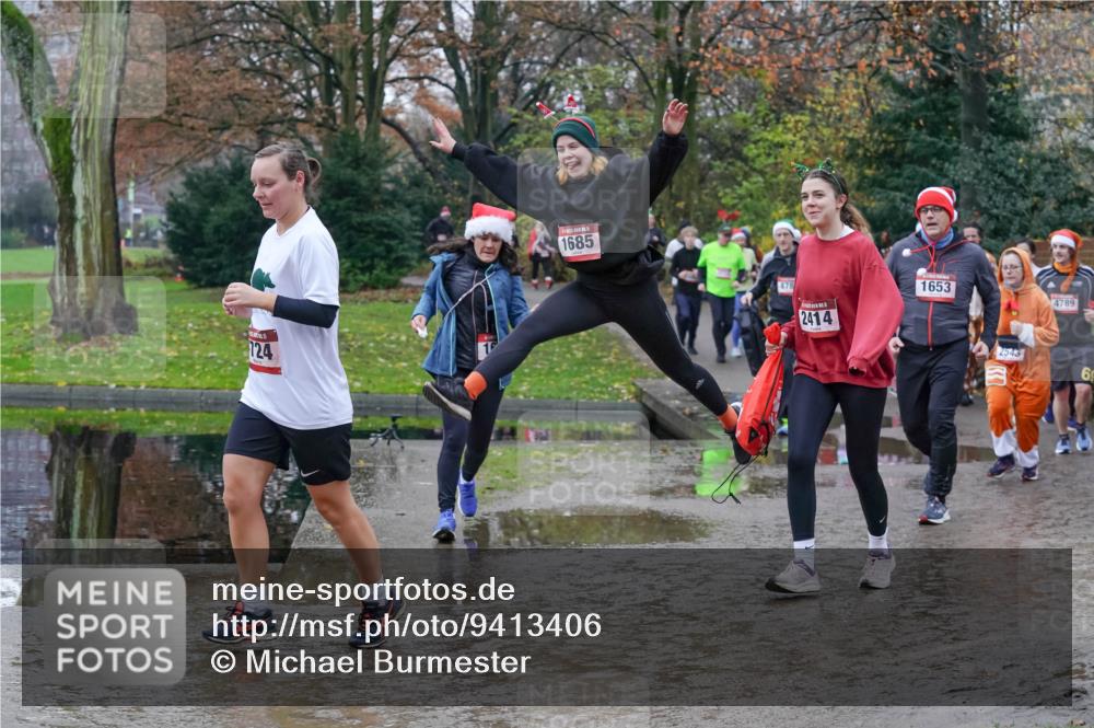 07.12.2025 - St. Pauli X-Mass-Run No. 15 Michael Burmester http://msf.ph/oto/9413406 07.12.2025 11:45:39 Laufen 124, 1685, 1653, 2414, 2543, 4789, 6 meine-sportfotos.de