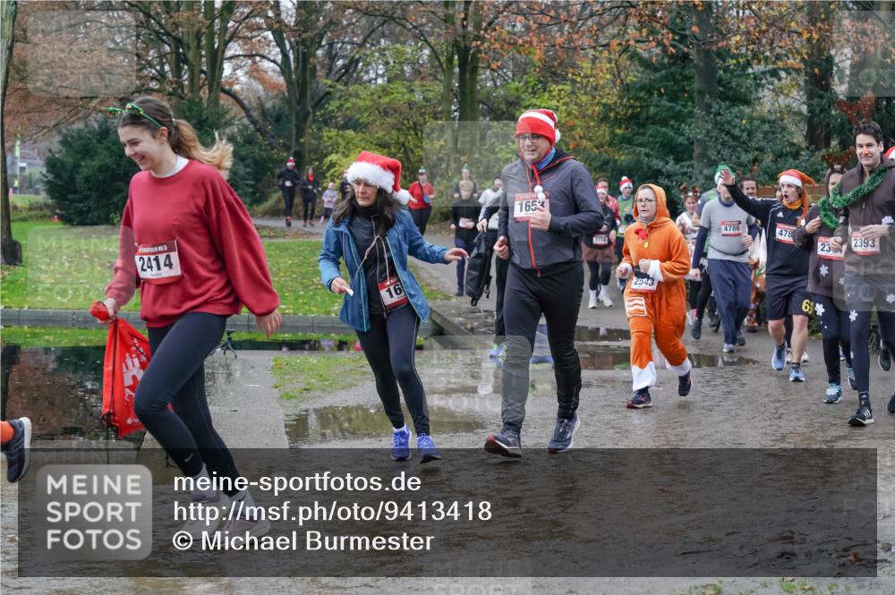 07.12.2025 - St. Pauli X-Mass-Run No. 15 Michael Burmester http://msf.ph/oto/9413418 07.12.2025 11:45:40 Laufen 2414, 16, 165, 375, 2543, 4786, 478, 2393, 23, 69 meine-sportfotos.de