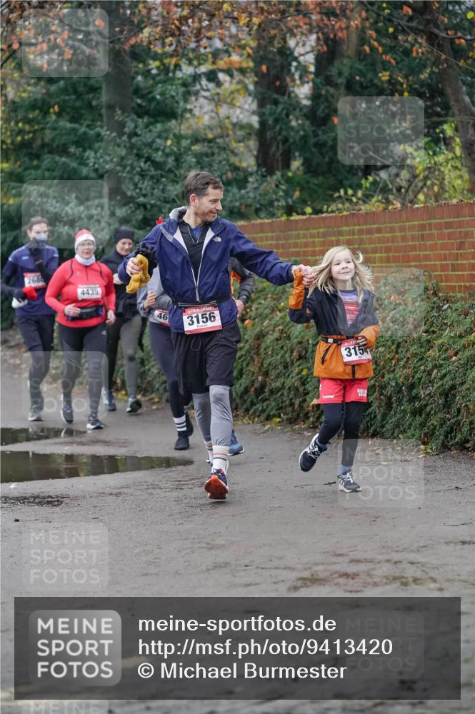 07.12.2025 - St. Pauli X-Mass-Run No. 15 Michael Burmester http://msf.ph/oto/9413420 07.12.2025 10:03:35 Laufen 2686, 4435, 46, 3156, 315, 1010 meine-sportfotos.de
