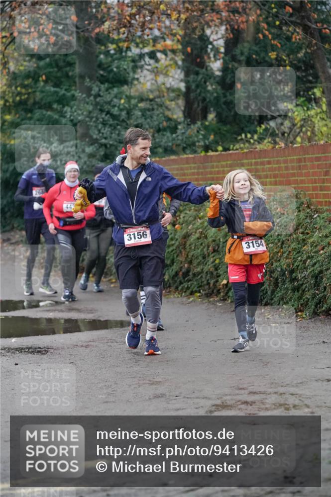 07.12.2025 - St. Pauli X-Mass-Run No. 15 Michael Burmester http://msf.ph/oto/9413426 07.12.2025 10:03:35 Laufen 263, 3156, 3154 meine-sportfotos.de