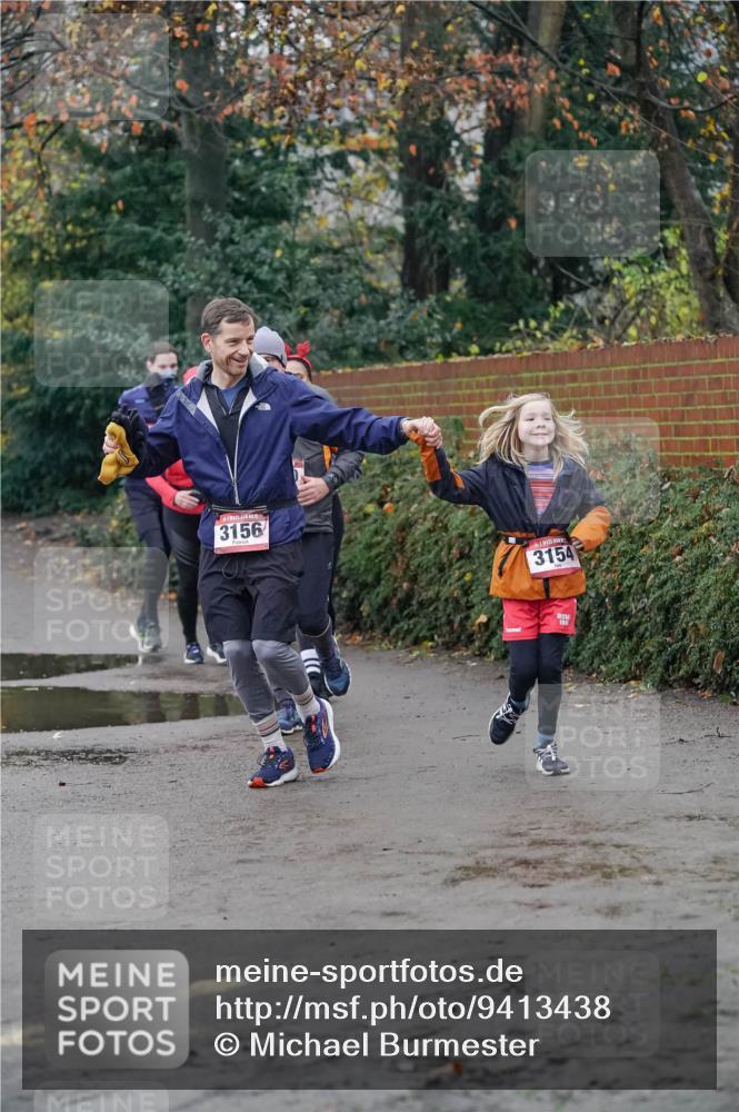 07.12.2025 - St. Pauli X-Mass-Run No. 15 Michael Burmester http://msf.ph/oto/9413438 07.12.2025 10:03:35 Laufen 3156, 3154, 100 meine-sportfotos.de