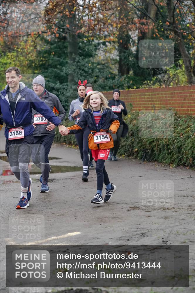 07.12.2025 - St. Pauli X-Mass-Run No. 15 Michael Burmester http://msf.ph/oto/9413444 07.12.2025 10:03:36 Laufen 3156, 3780, 3154, 1000, 2677 meine-sportfotos.de