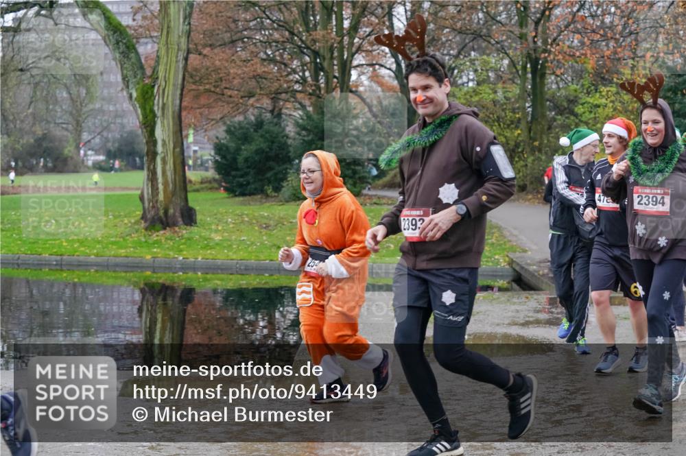07.12.2025 - St. Pauli X-Mass-Run No. 15 Michael Burmester http://msf.ph/oto/9413449 07.12.2025 11:45:42 Laufen 254, 2393, 47, 2394, 6 meine-sportfotos.de