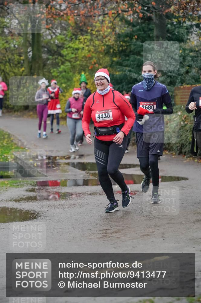 07.12.2025 - St. Pauli X-Mass-Run No. 15 Michael Burmester http://msf.ph/oto/9413477 07.12.2025 10:03:39 Laufen 4435, 15, 2680 meine-sportfotos.de