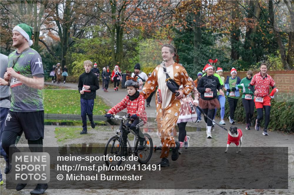 07.12.2025 - St. Pauli X-Mass-Run No. 15 Michael Burmester http://msf.ph/oto/9413491 07.12.2025 11:45:46 Laufen 79, 3230, 3372, 3758, 2954, 2953 meine-sportfotos.de