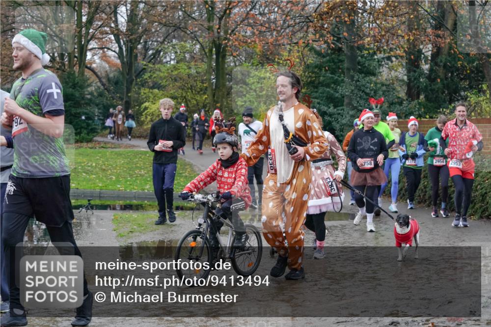 07.12.2025 - St. Pauli X-Mass-Run No. 15 Michael Burmester http://msf.ph/oto/9413494 07.12.2025 11:45:46 Laufen 3230, 758, 3833 meine-sportfotos.de