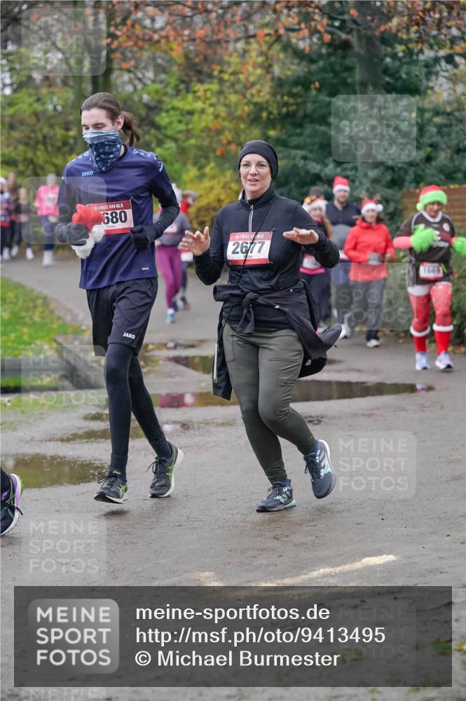 07.12.2025 - St. Pauli X-Mass-Run No. 15 Michael Burmester http://msf.ph/oto/9413495 07.12.2025 10:03:40 Laufen 15, 680, 15, 2677 meine-sportfotos.de