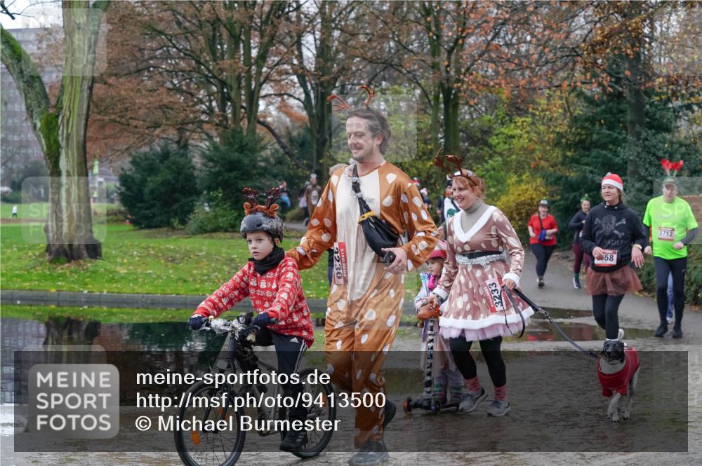 07.12.2025 - St. Pauli X-Mass-Run No. 15 Michael Burmester http://msf.ph/oto/9413500 07.12.2025 11:45:46 Laufen 3230, 3233, 58, 3712 meine-sportfotos.de