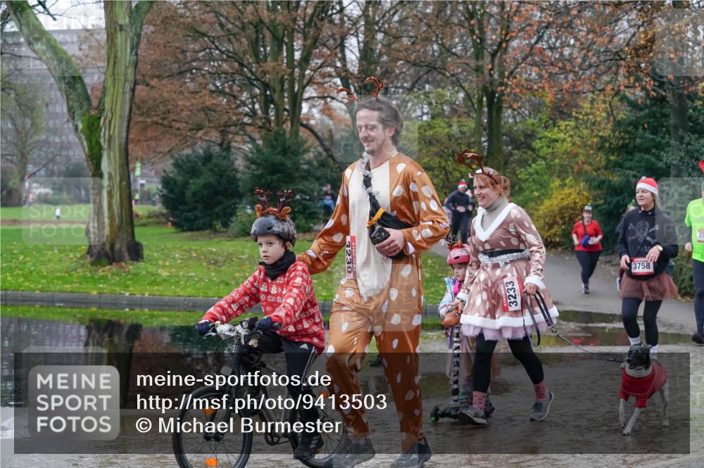 07.12.2025 - St. Pauli X-Mass-Run No. 15 Michael Burmester http://msf.ph/oto/9413503 07.12.2025 11:45:46 Laufen 15, 3230, 3758 meine-sportfotos.de