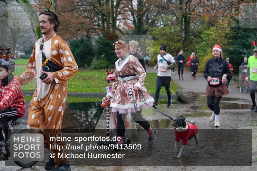 07.12.2025 - St. Pauli X-Mass-Run No. 15 Michael Burmester http://msf.ph/oto/9413509 07.12.2025 11:45:47 Laufen 3233, 47221, 758, 3712 meine-sportfotos.de