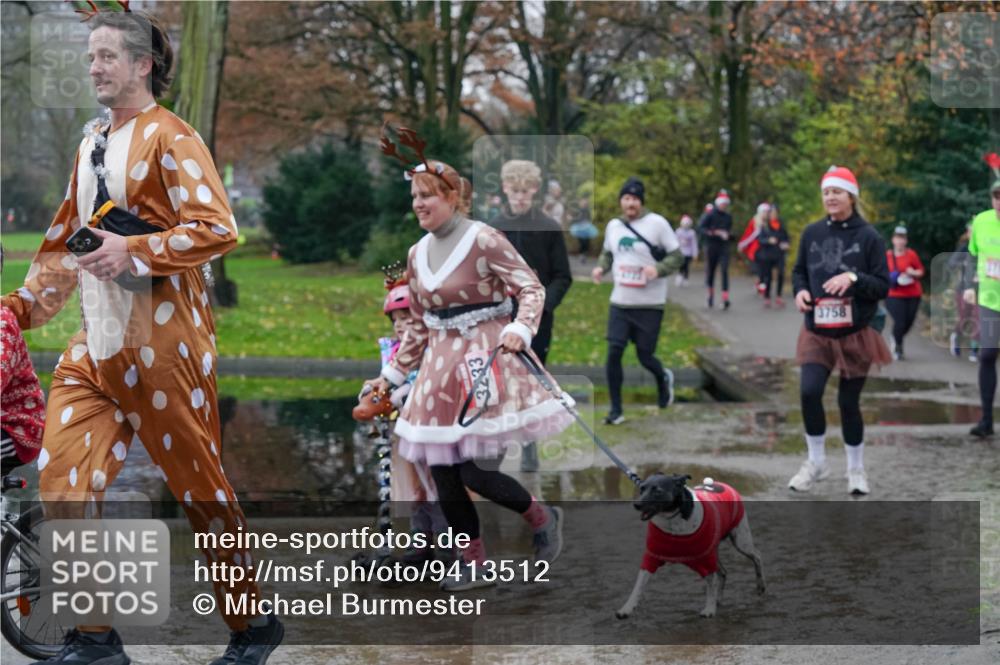 07.12.2025 - St. Pauli X-Mass-Run No. 15 Michael Burmester http://msf.ph/oto/9413512 07.12.2025 11:45:47 Laufen 3233, 3758 meine-sportfotos.de