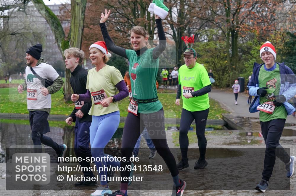07.12.2025 - St. Pauli X-Mass-Run No. 15 Michael Burmester http://msf.ph/oto/9413548 07.12.2025 11:45:51 Laufen 4722, 692, 2889, 954, 3712, 3372 meine-sportfotos.de