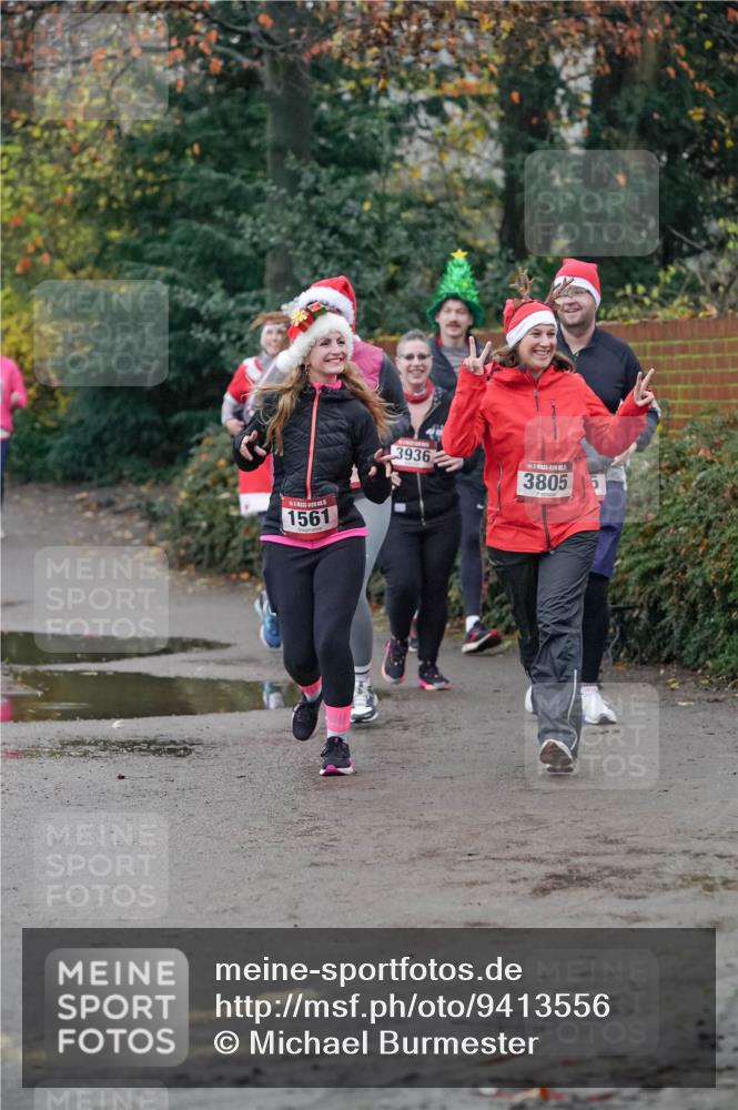07.12.2025 - St. Pauli X-Mass-Run No. 15 Michael Burmester http://msf.ph/oto/9413556 07.12.2025 10:03:45 Laufen 1561, 3936, 3805 meine-sportfotos.de