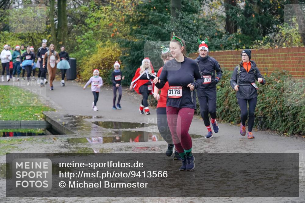 07.12.2025 - St. Pauli X-Mass-Run No. 15 Michael Burmester http://msf.ph/oto/9413566 07.12.2025 11:45:54 Laufen 15, 3178, 141 meine-sportfotos.de