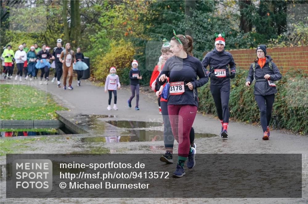07.12.2025 - St. Pauli X-Mass-Run No. 15 Michael Burmester http://msf.ph/oto/9413572 07.12.2025 11:45:54 Laufen 5, 3178, 3141, 348 meine-sportfotos.de