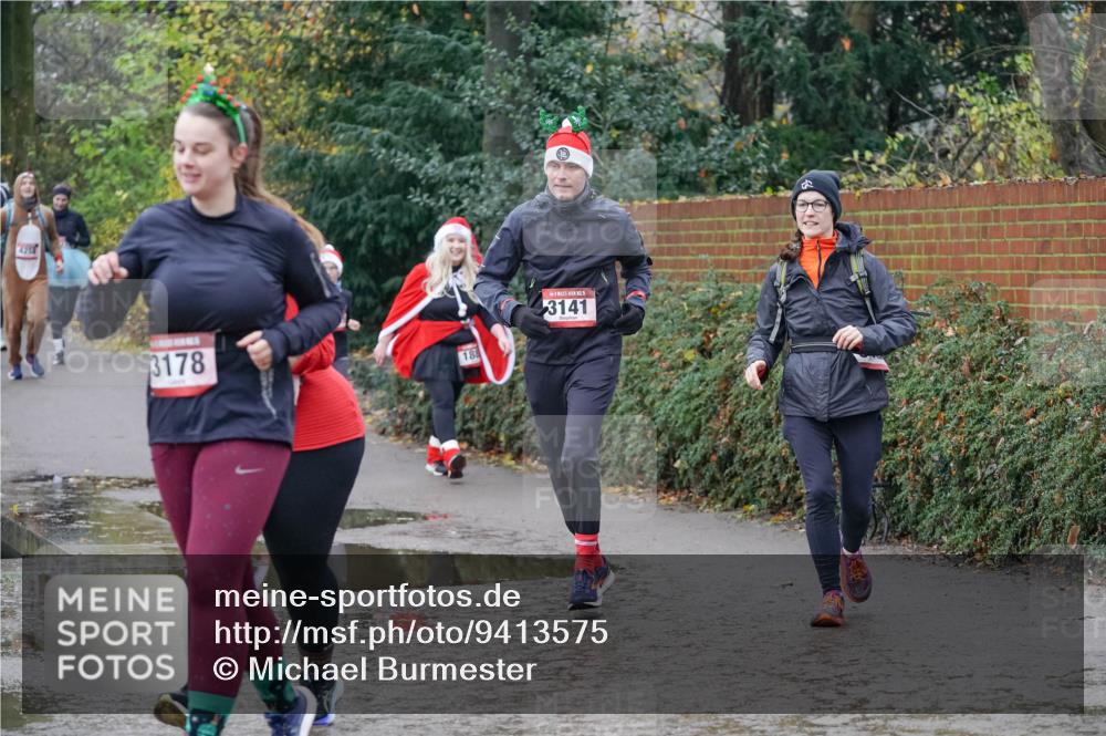 07.12.2025 - St. Pauli X-Mass-Run No. 15 Michael Burmester http://msf.ph/oto/9413575 07.12.2025 11:45:55 Laufen 3178, 188, 3141 meine-sportfotos.de