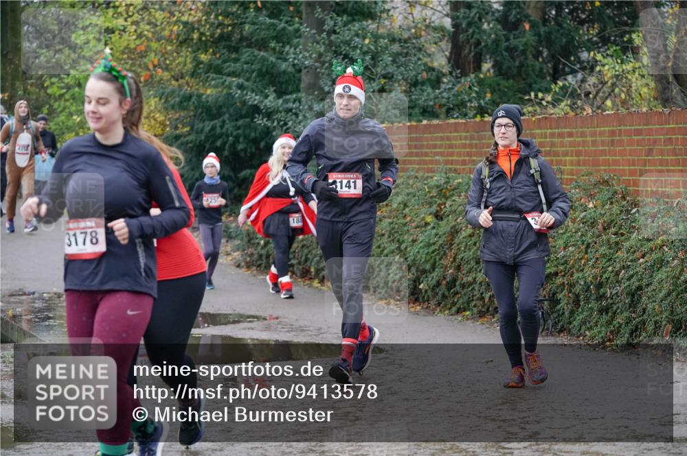 07.12.2025 - St. Pauli X-Mass-Run No. 15 Michael Burmester http://msf.ph/oto/9413578 07.12.2025 11:45:55 Laufen 3178, 436, 425, 188, 15, 3141 meine-sportfotos.de