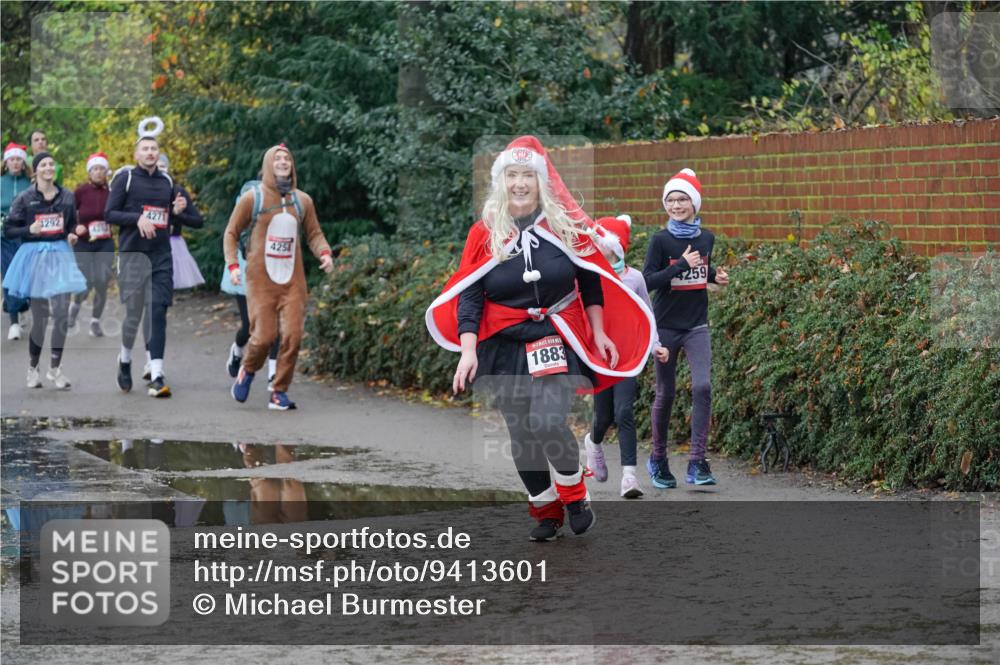 07.12.2025 - St. Pauli X-Mass-Run No. 15 Michael Burmester http://msf.ph/oto/9413601 07.12.2025 11:45:59 Laufen 1292, 4271, 425, 1883, 259 meine-sportfotos.de