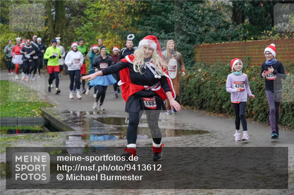 07.12.2025 - St. Pauli X-Mass-Run No. 15 Michael Burmester http://msf.ph/oto/9413612 07.12.2025 11:46:00 Laufen 4292, 06, 1883, 4262, 4259 meine-sportfotos.de