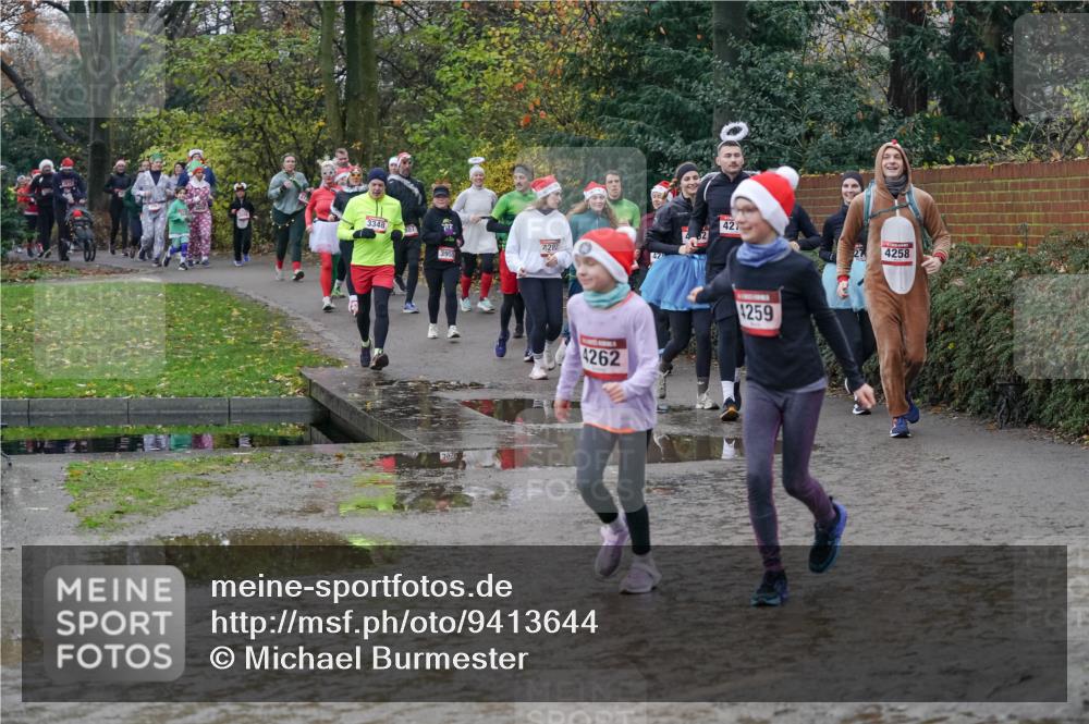 07.12.2025 - St. Pauli X-Mass-Run No. 15 Michael Burmester http://msf.ph/oto/9413644 07.12.2025 11:46:02 Laufen 3348, 3955, 4, 282, 06, 42, 27, 4262, 4259, 4258 meine-sportfotos.de