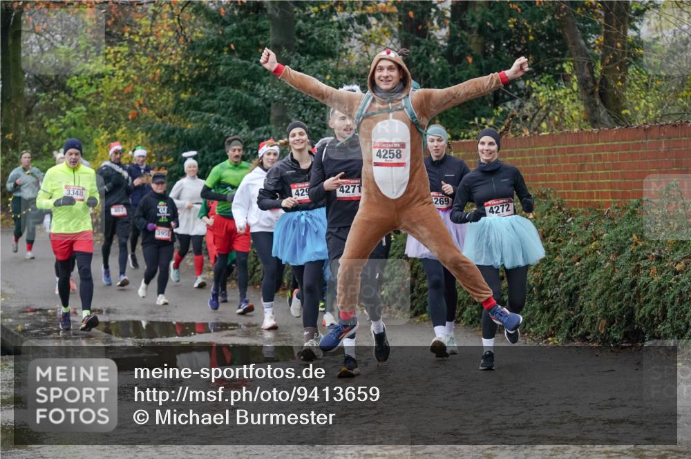 07.12.2025 - St. Pauli X-Mass-Run No. 15 Michael Burmester http://msf.ph/oto/9413659 07.12.2025 11:46:05 Laufen 3348, 807, 3955, 429, 4271, 4258, 269, 4272 meine-sportfotos.de