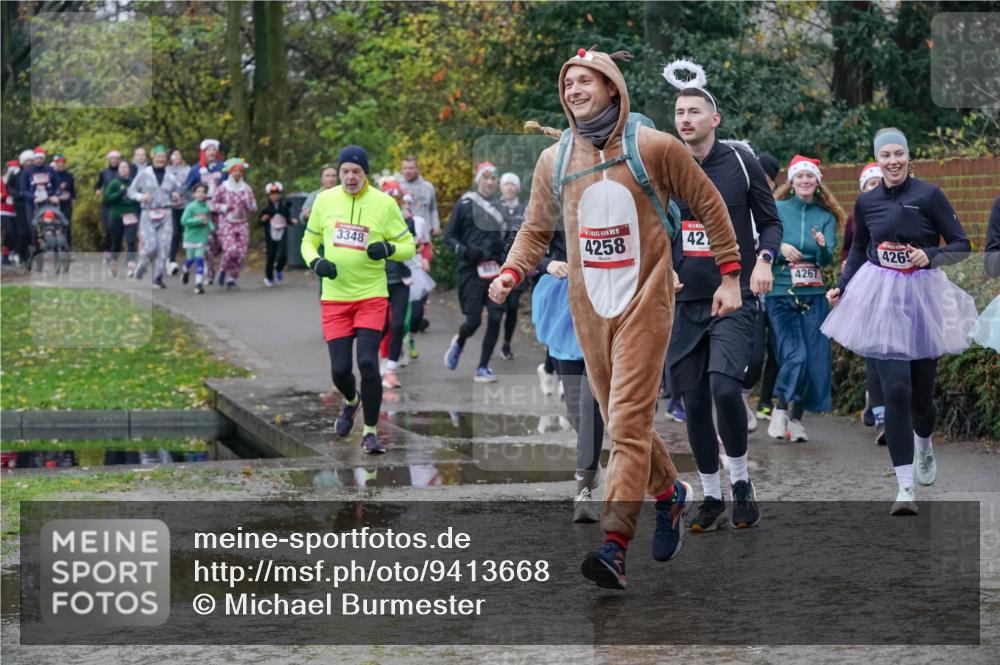 07.12.2025 - St. Pauli X-Mass-Run No. 15 Michael Burmester http://msf.ph/oto/9413668 07.12.2025 11:46:05 Laufen 30, 3348, 42, 4258, 4267, 4269 meine-sportfotos.de